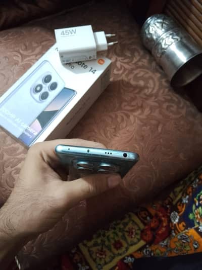 Xiaomi Redmi Note 14 Pro