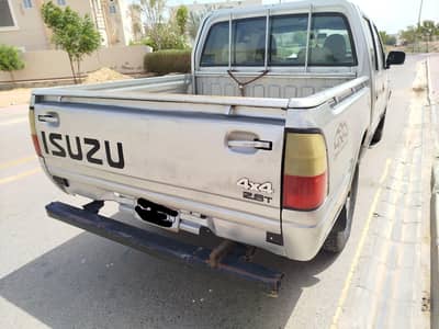 Isuzu, double cabin , hilux , 4x4