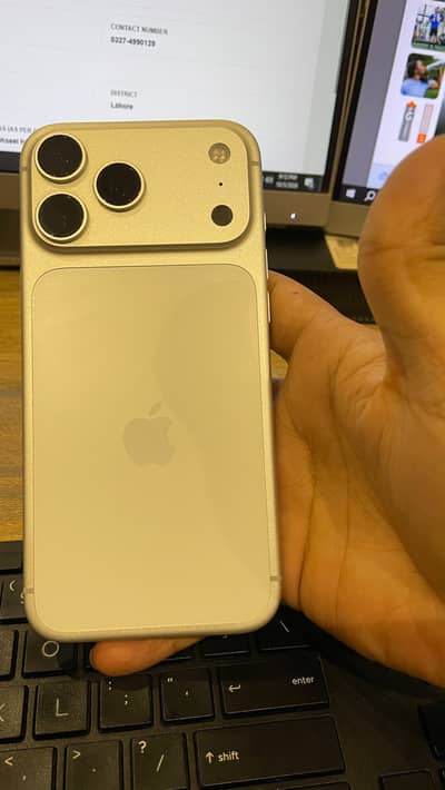 Apple iPhone 16 Pro Max jv