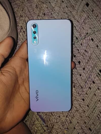 Vivo S1