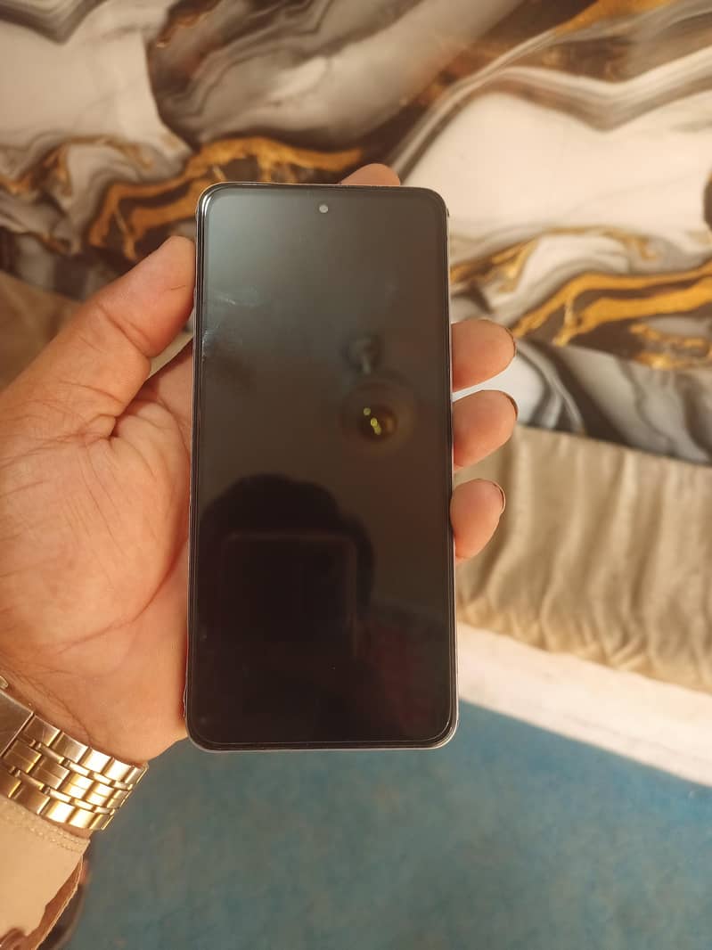 Realme C65 1