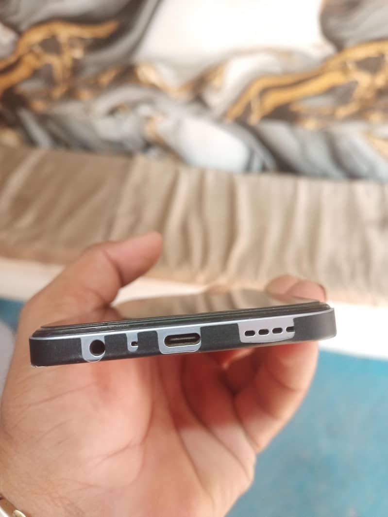 Realme C65 2
