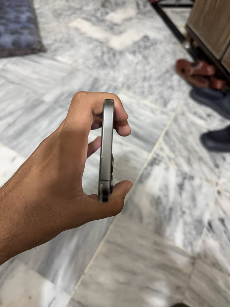 Apple iPhone 12 Pro Max 4
