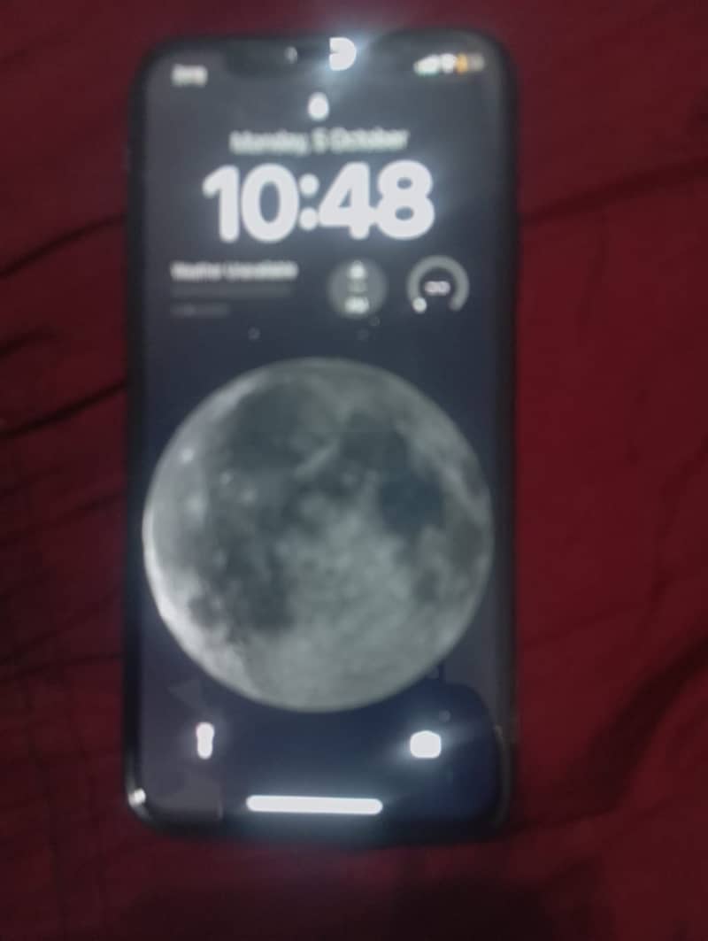 Apple iPhone X 4