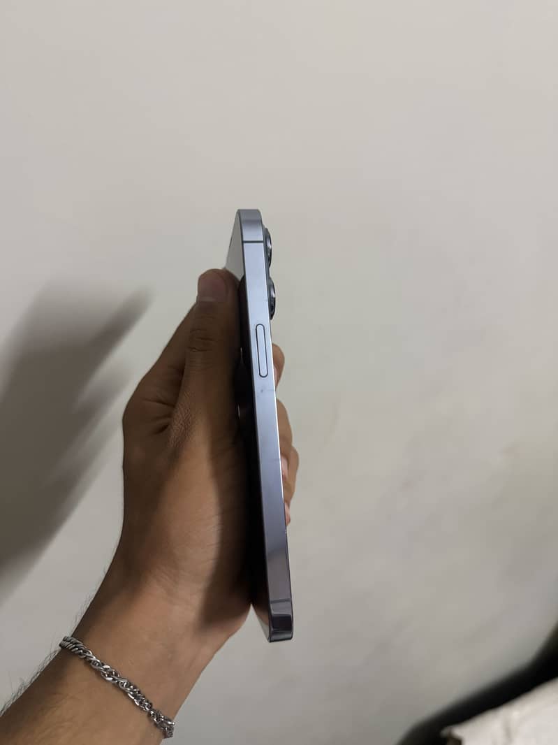 Apple iPhone 13 Pro 3