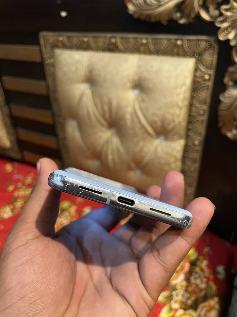 Google Pixel 8 Pro read add 6