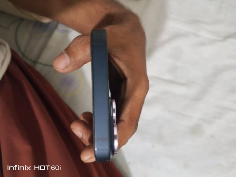 Apple iPhone 14 4