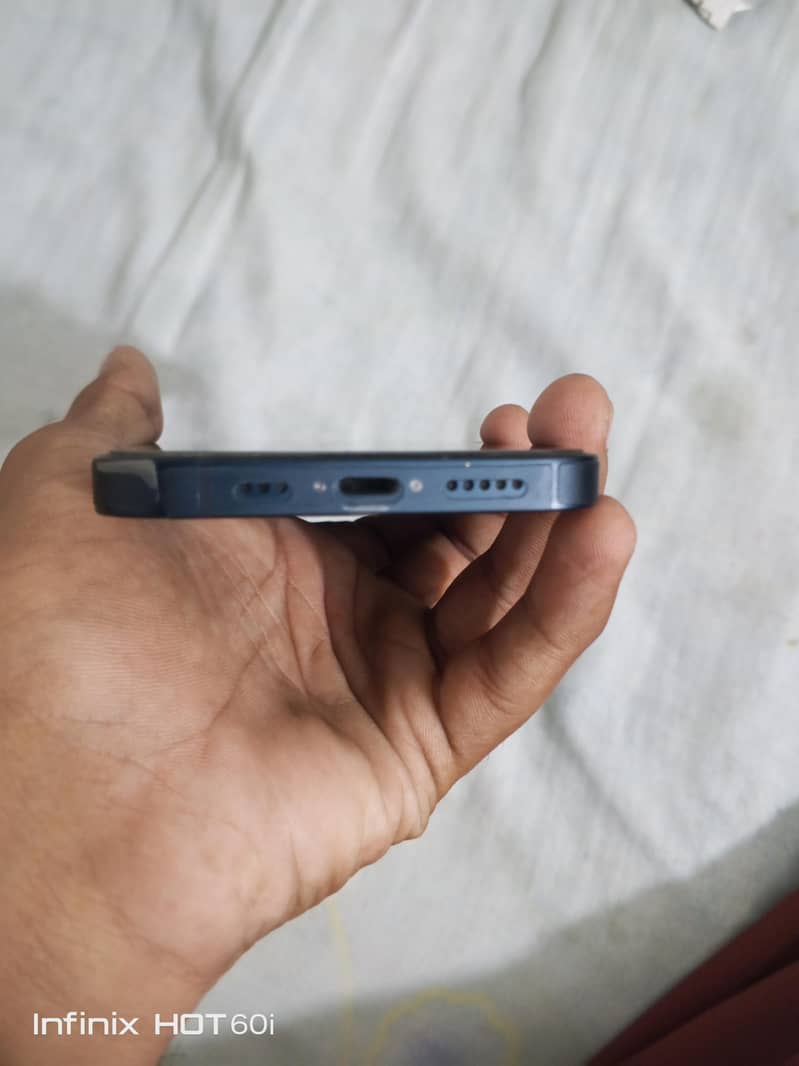 Apple iPhone 14 7