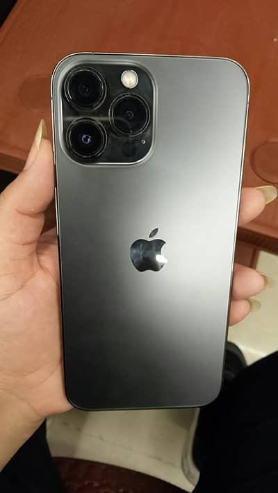 Apple iPhone 13 Pro Max batre health 82% condition 9.5/10 (03017382446
