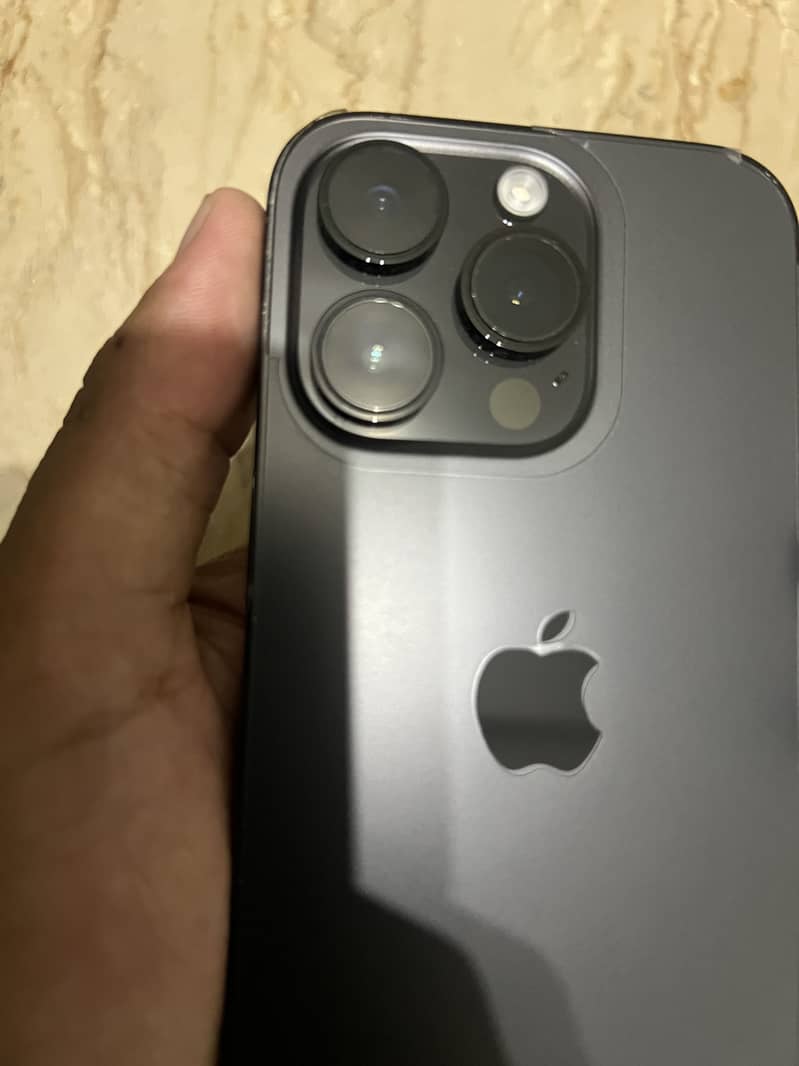 Apple iPhone 14 Pro 0