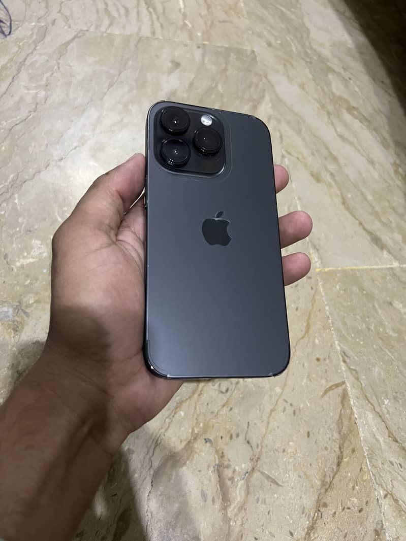 Apple iPhone 14 Pro 4