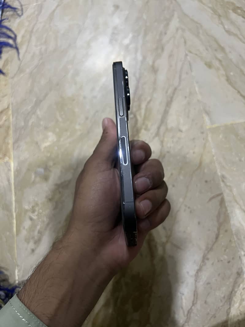 Apple iPhone 14 Pro 7
