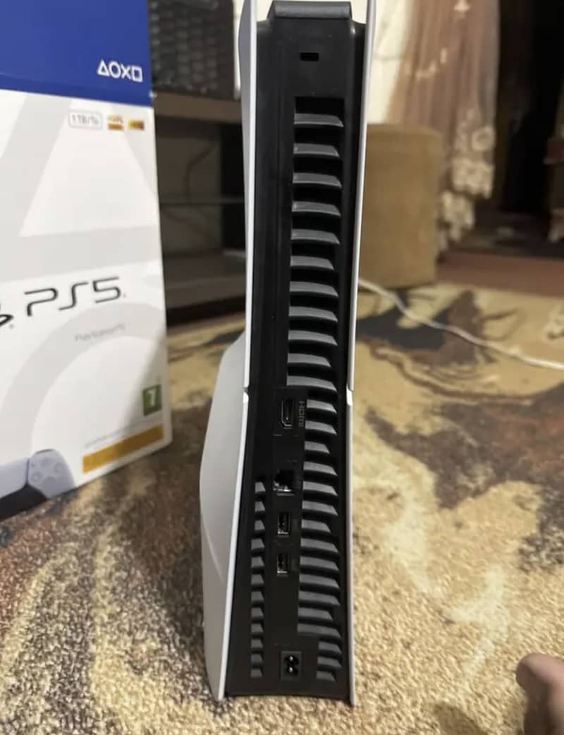 PS5 New Condition 1TB 0
