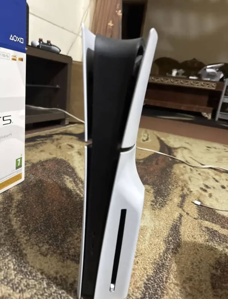 PS5 New Condition 1TB 1