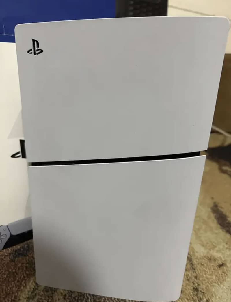 PS5 New Condition 1TB 2