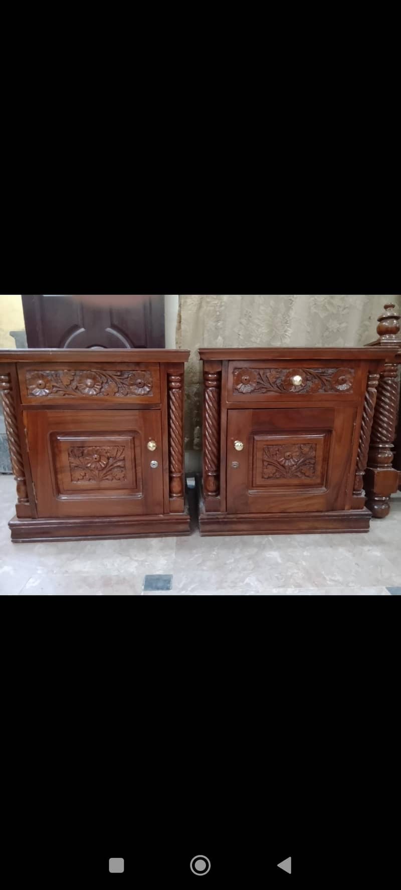 Cinyoti bed and dressing 0