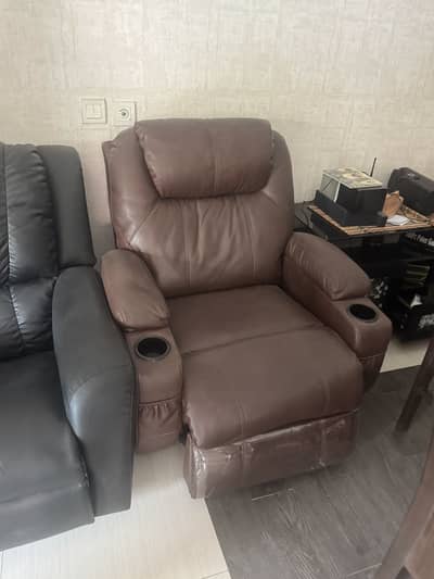 Recliner sofa