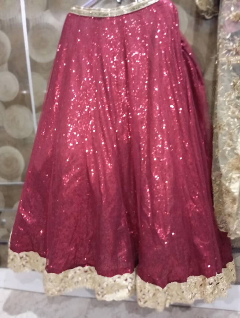 Fully tail embroidery maxi 2