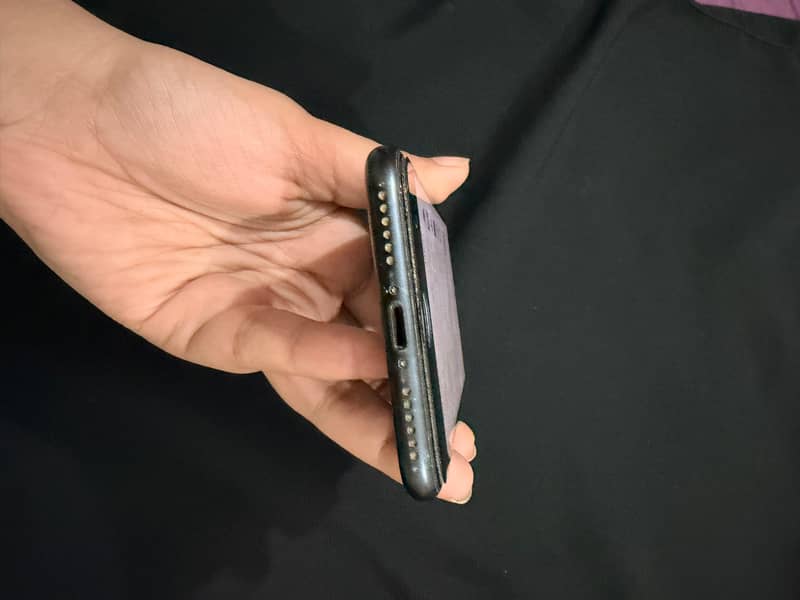 Apple iPhone 7 1