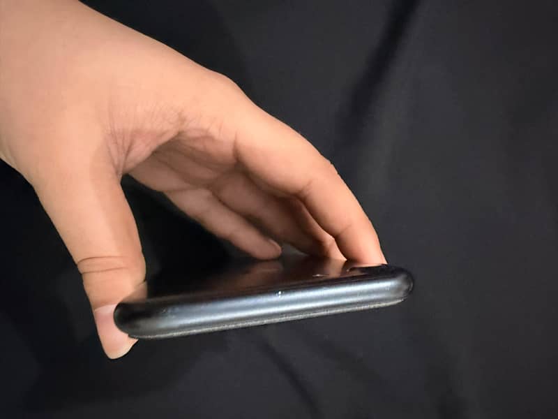 Apple iPhone 7 2