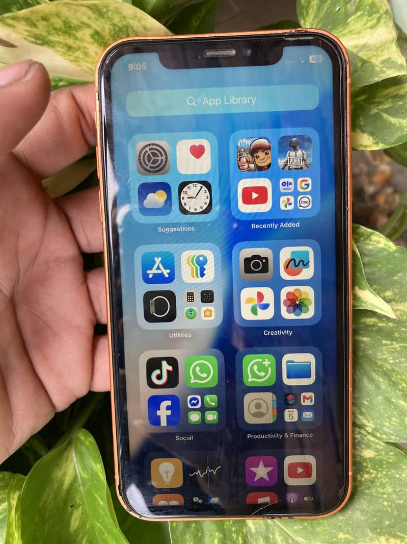 IPHONE XR… 5