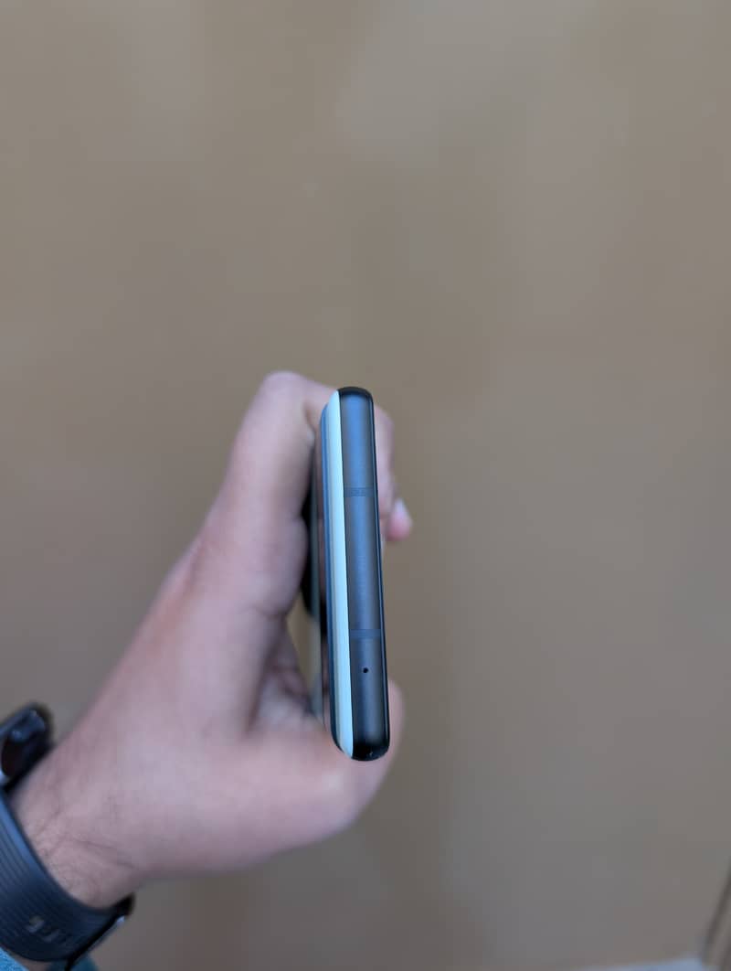 Google Pixel 6a 5