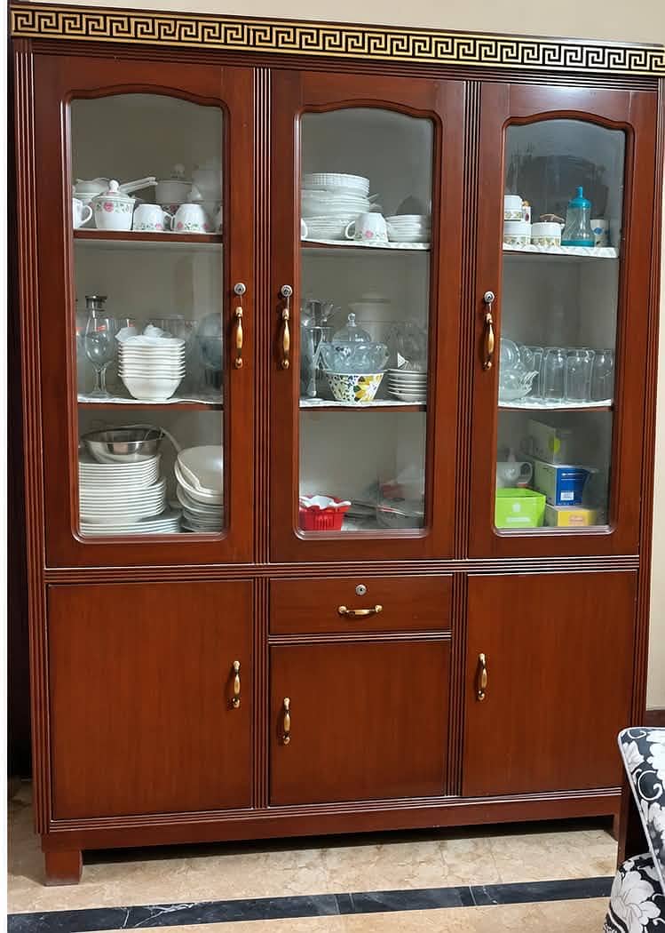 Dressing Table & Divider 0