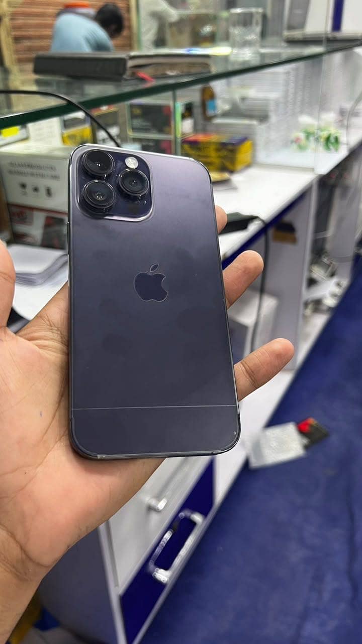 Apple iPhone 14 Pro Max 3
