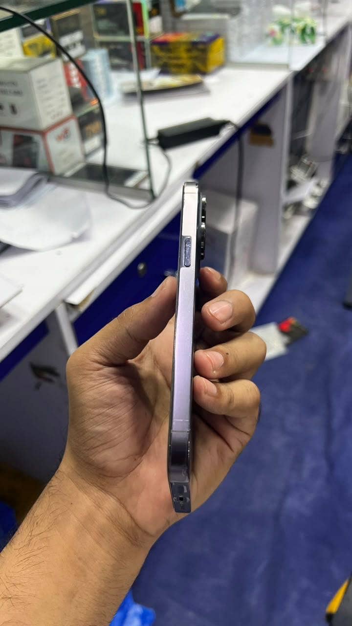Apple iPhone 14 Pro Max 4