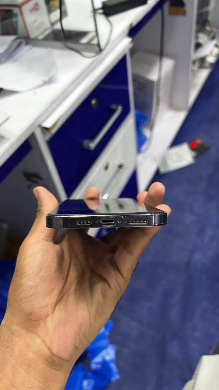 Apple iPhone 14 Pro Max 5