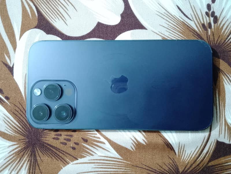 Apple iPhone 14 Pro Max 2
