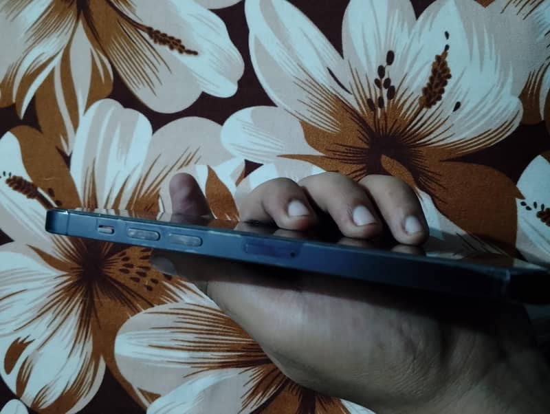 Apple iPhone 14 Pro Max 5