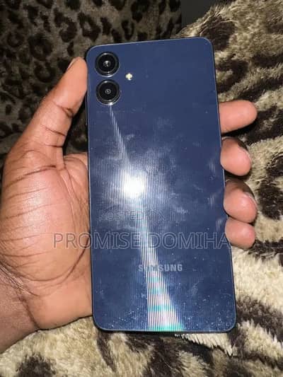 Samsung Mobile A06