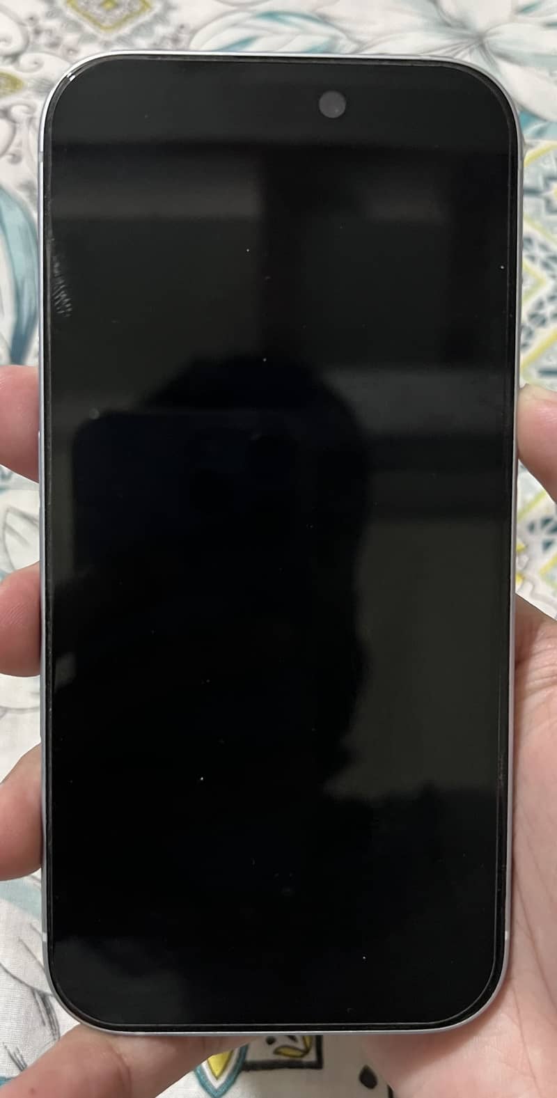 Apple iPhone 15 4