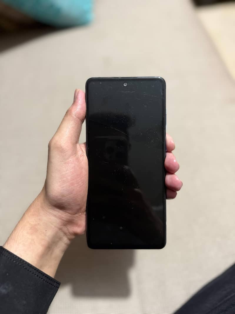 Samsung Mobile A72 1