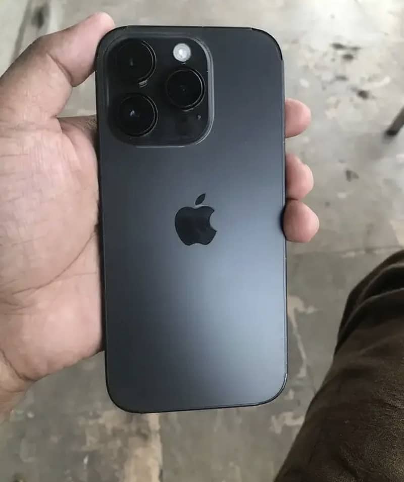 Apple iPhone 14 Pro 0