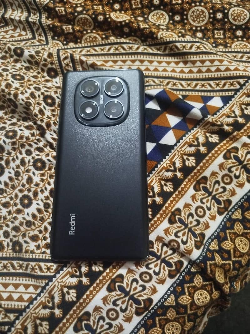 Xiaomi Redmi Note 14 Pro 1