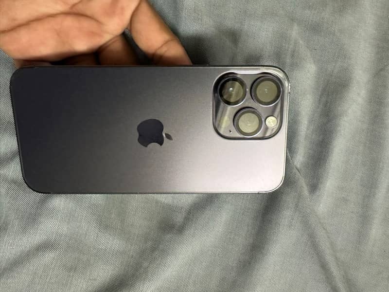 Apple iPhone 14 Pro Max 3