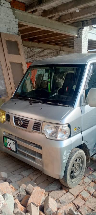 Nissan Clipper 2017