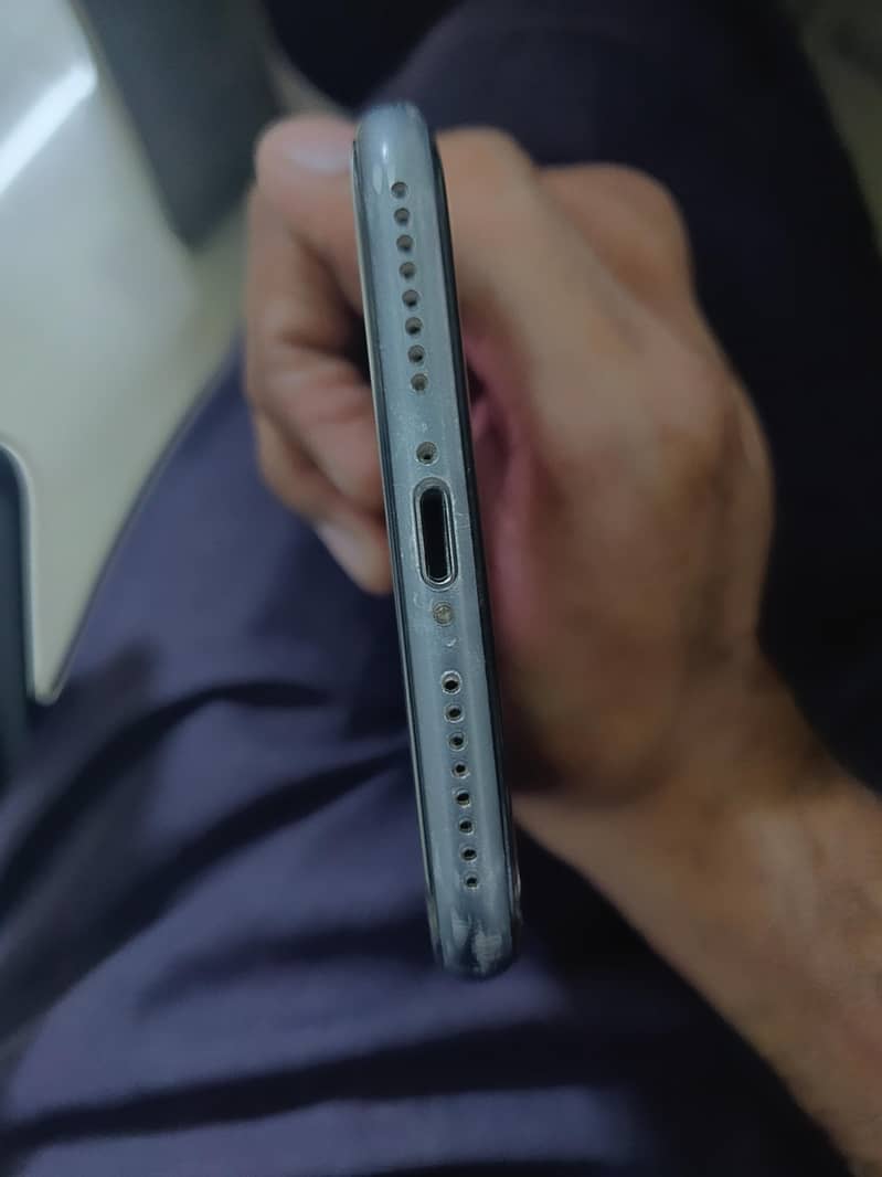 Apple iPhone 8 Plus 4
