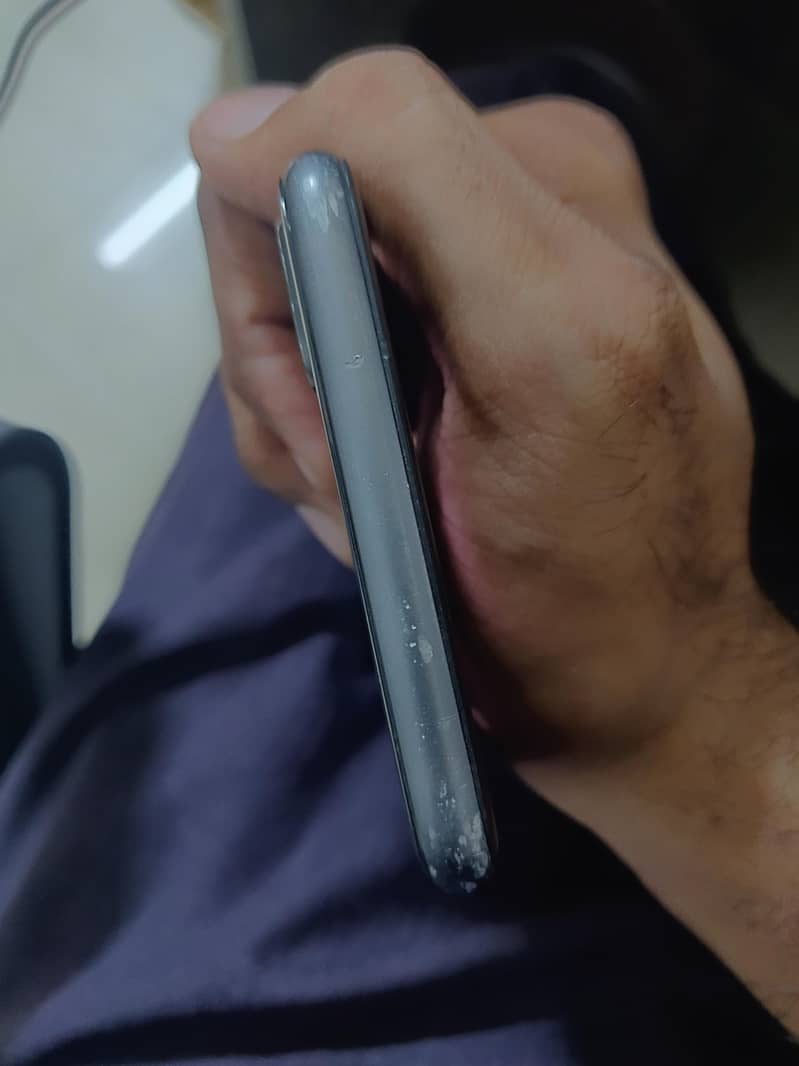 Apple iPhone 8 Plus 5