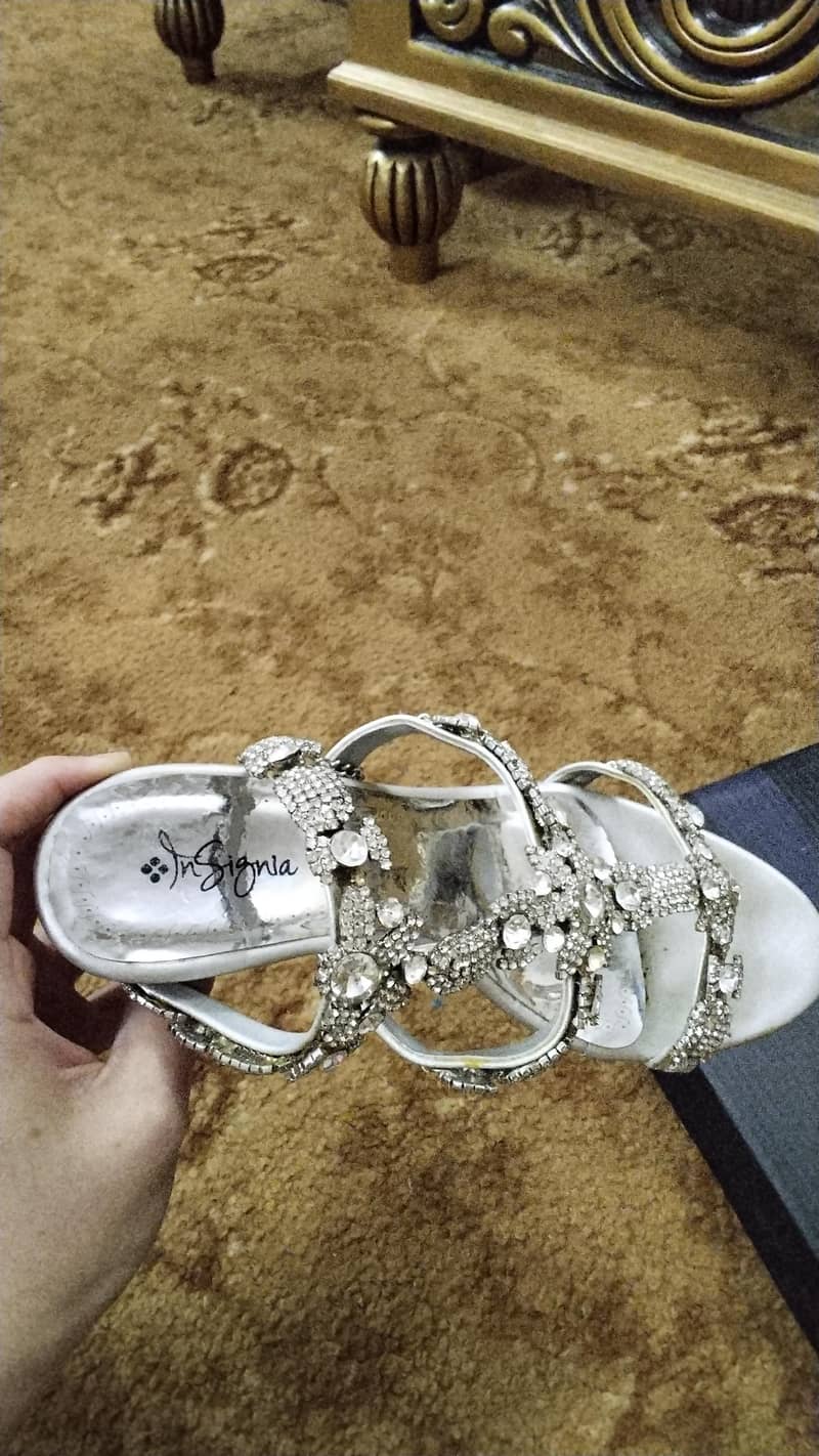 beautiful silver heals 1