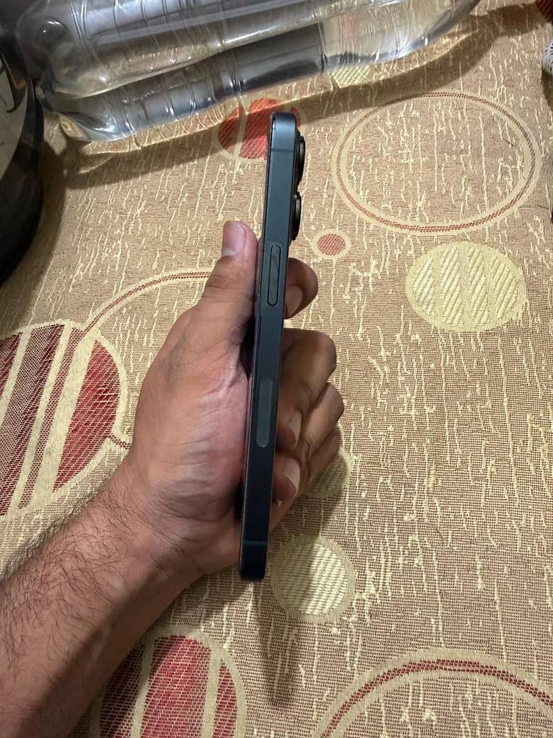 Apple iPhone 13 Pro 3