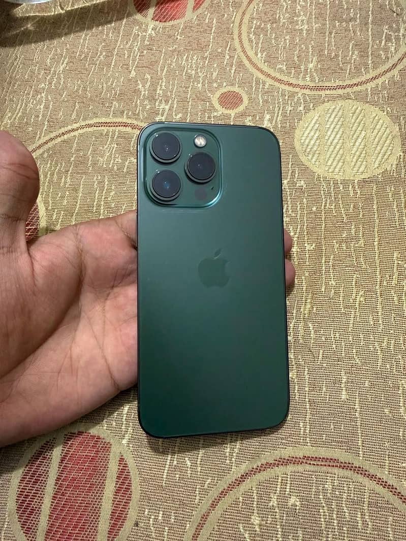 Apple iPhone 13 Pro 6