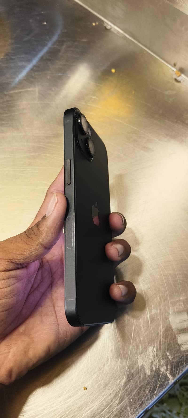 Apple iPhone 14 3