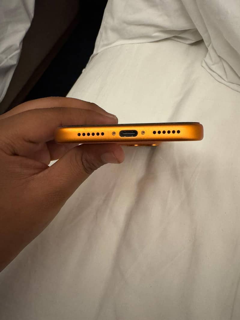 Apple iPhone 17 Pro Max 5