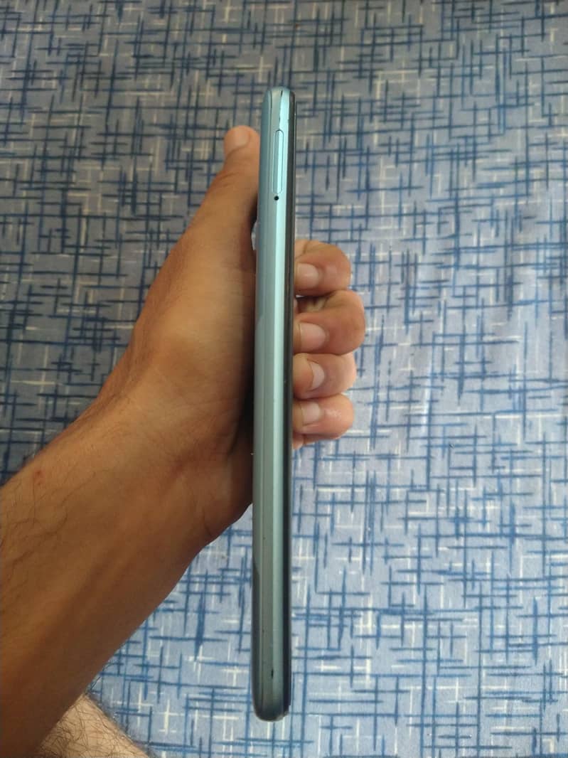 Realme C21 4