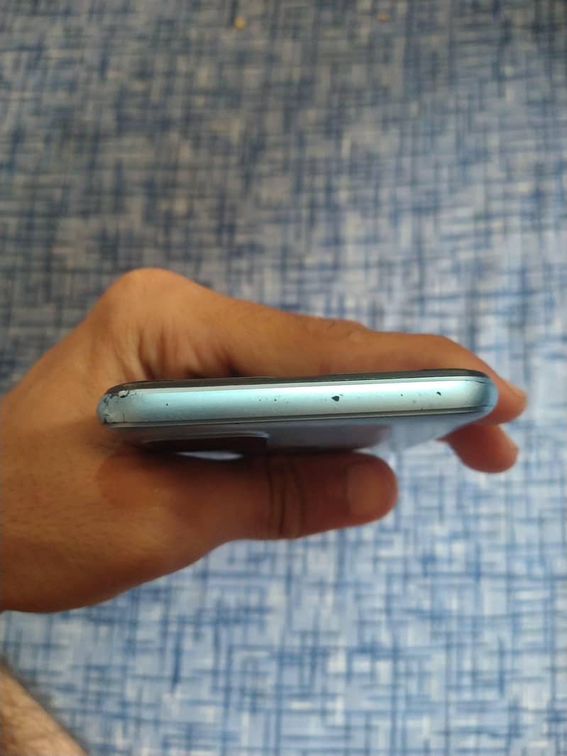 Realme C21 6
