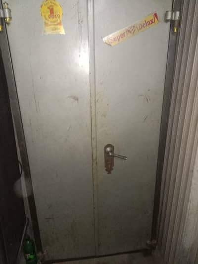 almari 2 door
