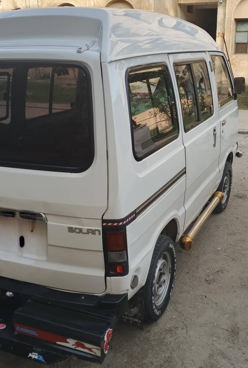 Suzuki Bolan 2017 3
